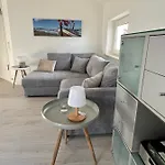 Schlösschen Am Schmachter Apartment *