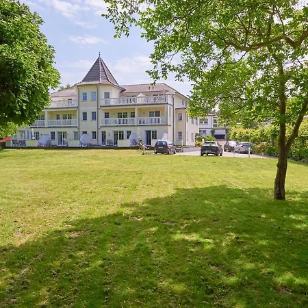 Schloesschen Am Schmachter * Binz